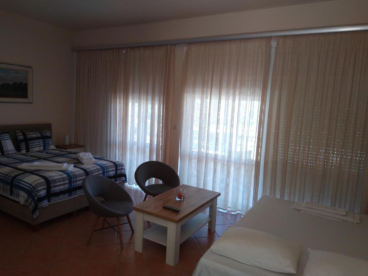 View Apartment Katakolo Bagian luar foto
